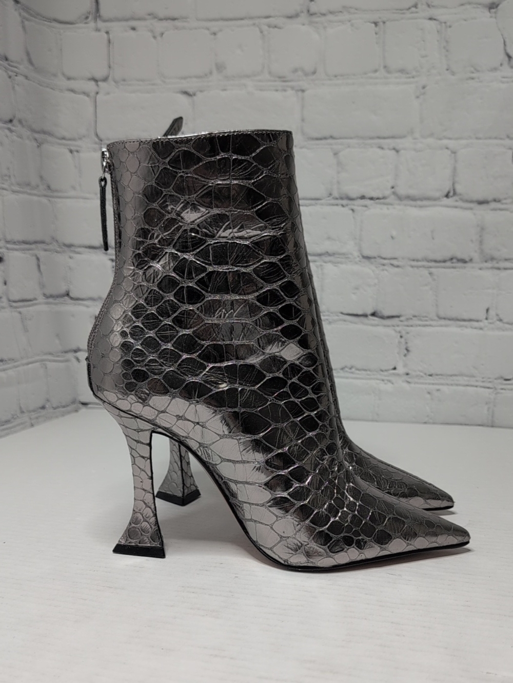 Schultz Loiva Boot In Prata Silver Snakeskin Embossed Print Heel